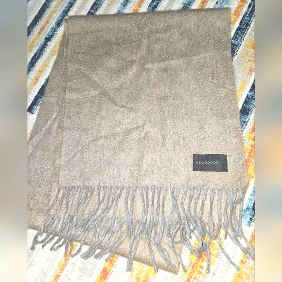 BEGGXCO 100% Cashmere Scarf - Picture 3 of 6